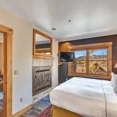 Have It All! Ski in/out Affordable Too!