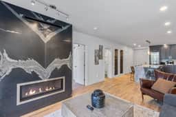 Fully Remodeled Luxury 1BR | Gondola • A/C • Steam Shower - Image 3