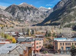 Fully Remodeled Luxury 1BR | Gondola • A/C • Steam Shower - Image 5