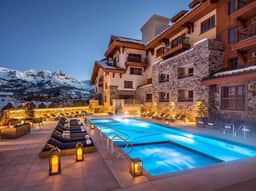 Luxury 5 Star Private Suite Residence Madeline Hotel - Image 2