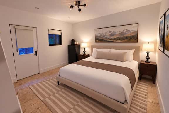 Step-Free King Suite by Telluride Travel Rentals - Image 1