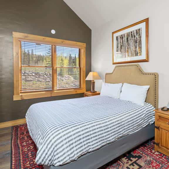 Telluride Mountain Lodge Ski in and Out - Stay and Save! - Image 1