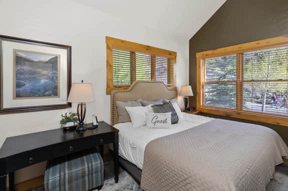 2BR Mountain Lodge Luxury Skiin/out Best Amenities - Image 5